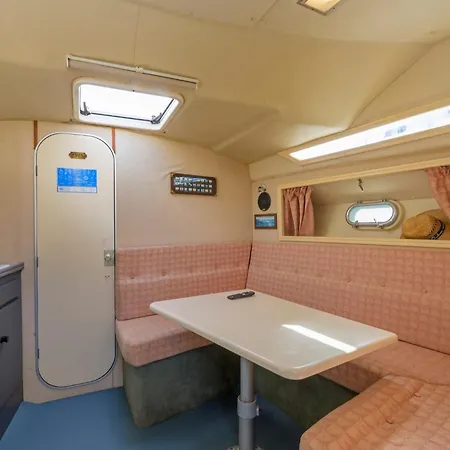 Botel Boat Barcelona