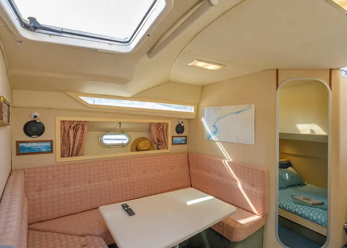 Botel Boat Barcelona