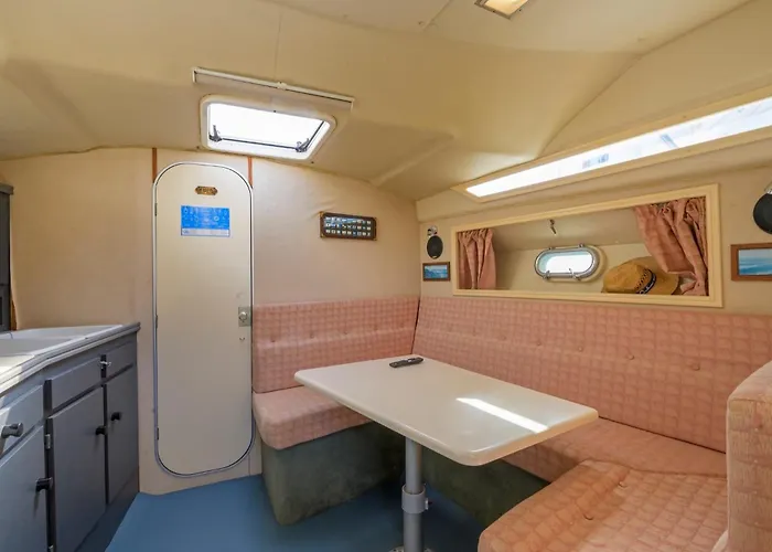 Botel Boat Barcelona